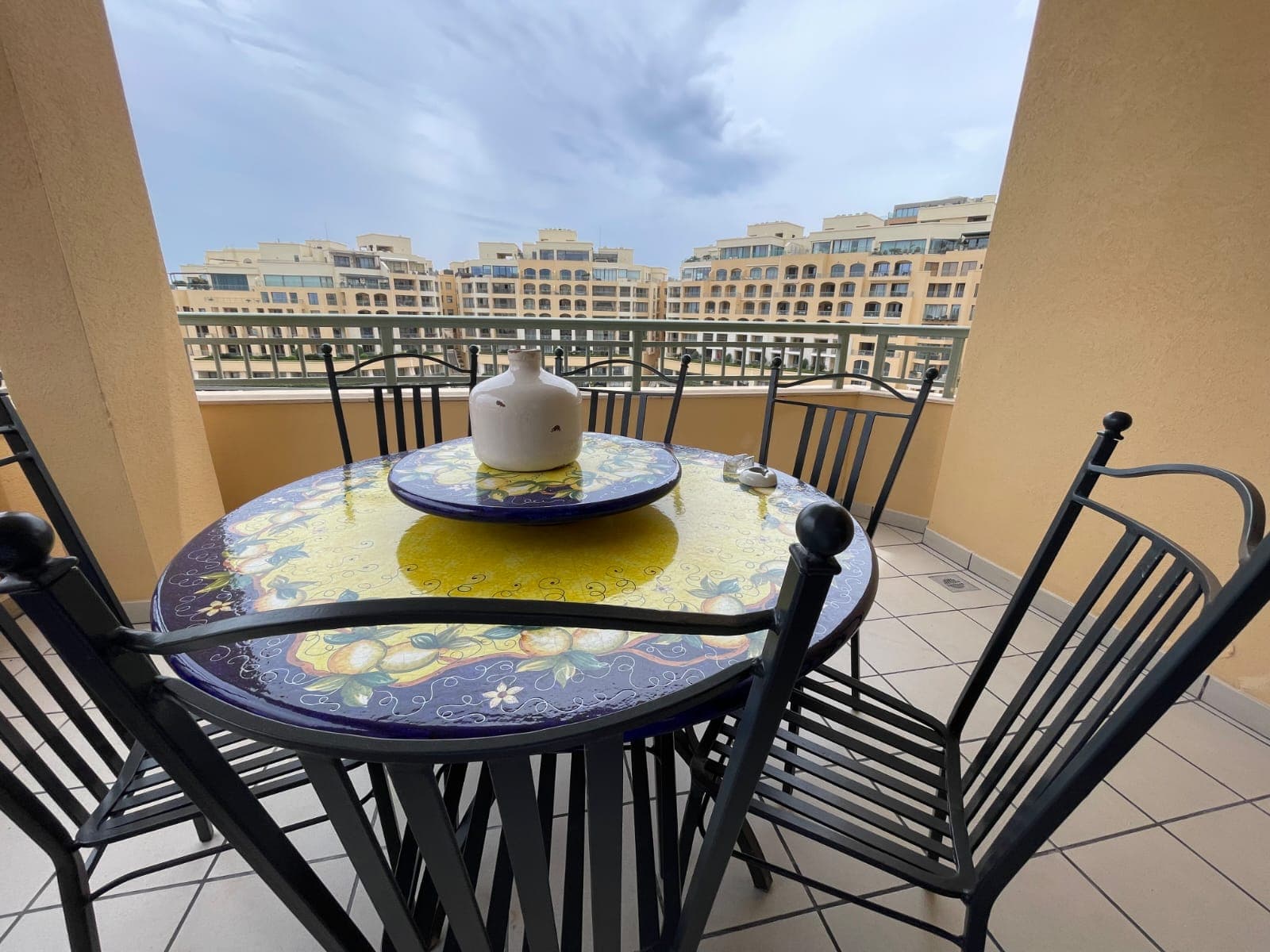 Apartment facing the Marina in Portomaso - thumbnail 6