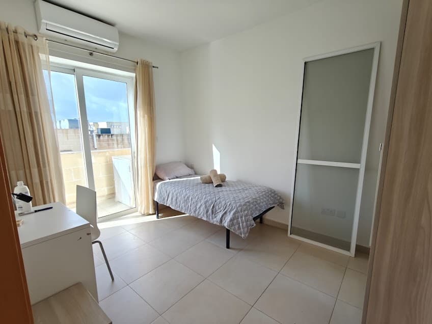 Penthouse in Sliema - thumbnail 2