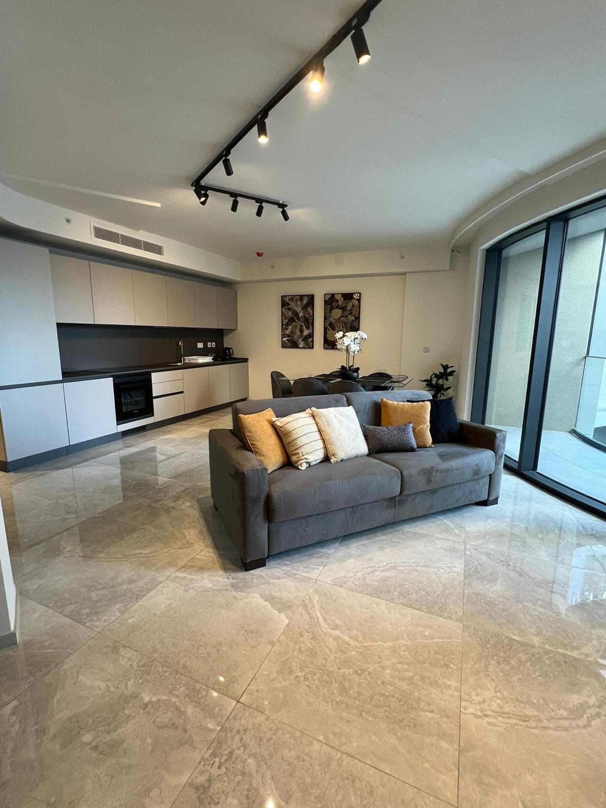 Apartment in St. Julians - Image 1