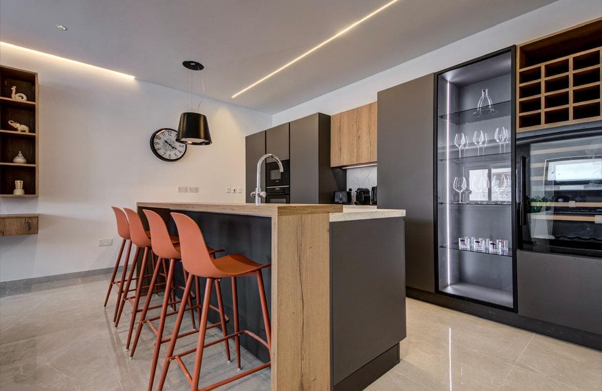 Two Bedroom Maisonette with a Walk-in Wardrobe in Birkirkara  - thumbnail 8