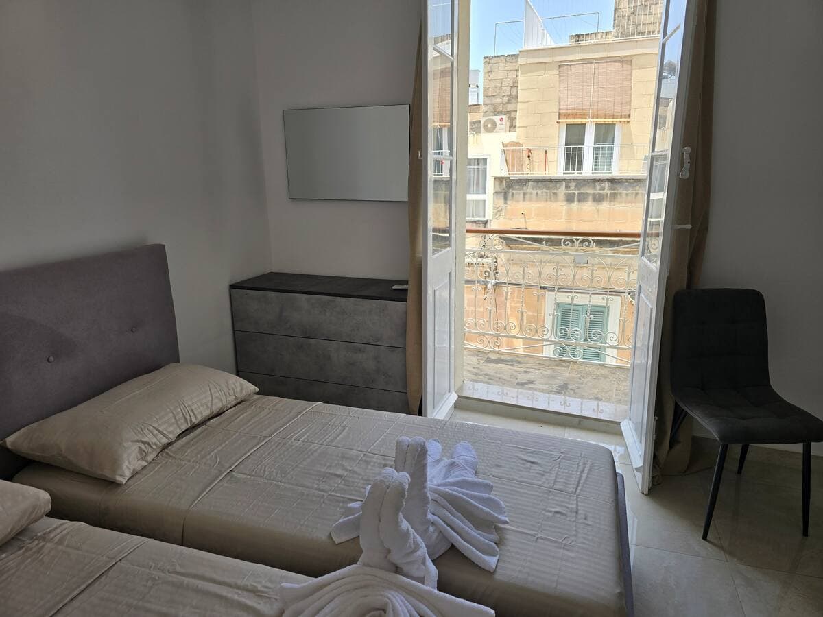 Townhouse in Sliema - thumbnail 13