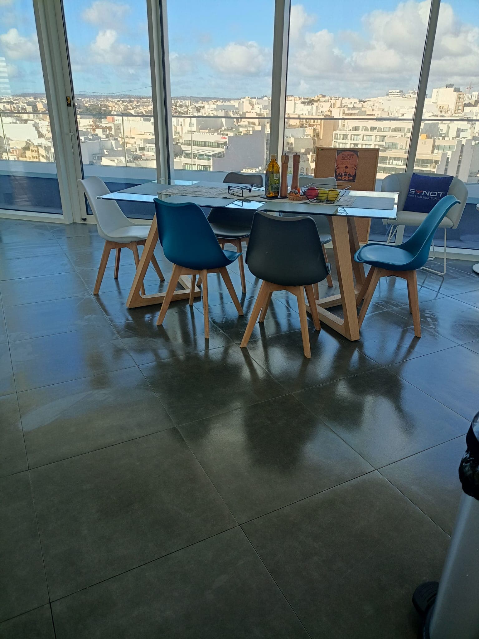 Office Space in Ta' Xbiex - thumbnail 3