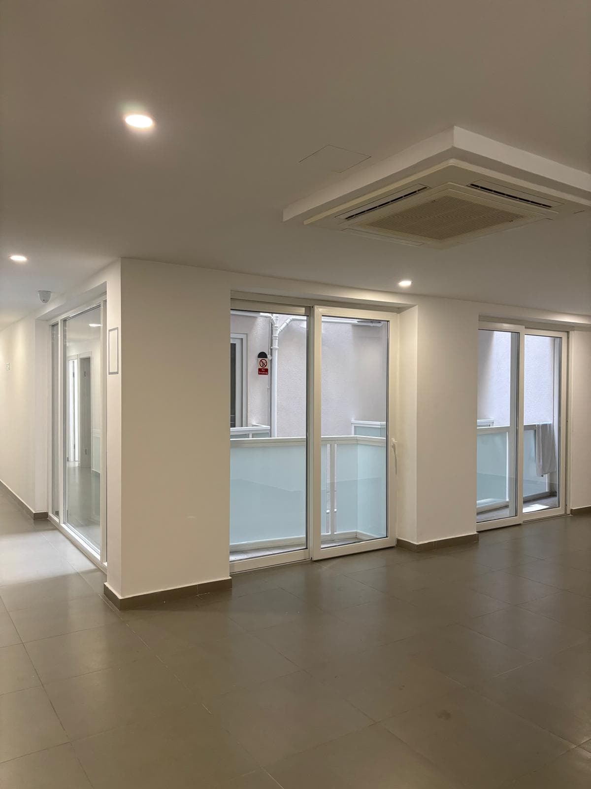 Office in Gzira - Photo 1 of 9