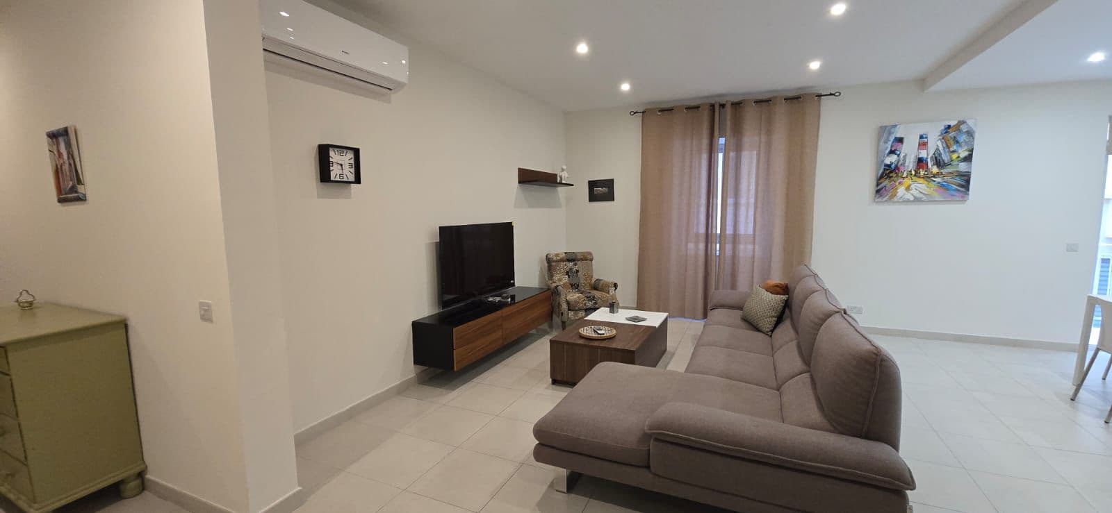 Apartment in St. Julians - thumbnail 2