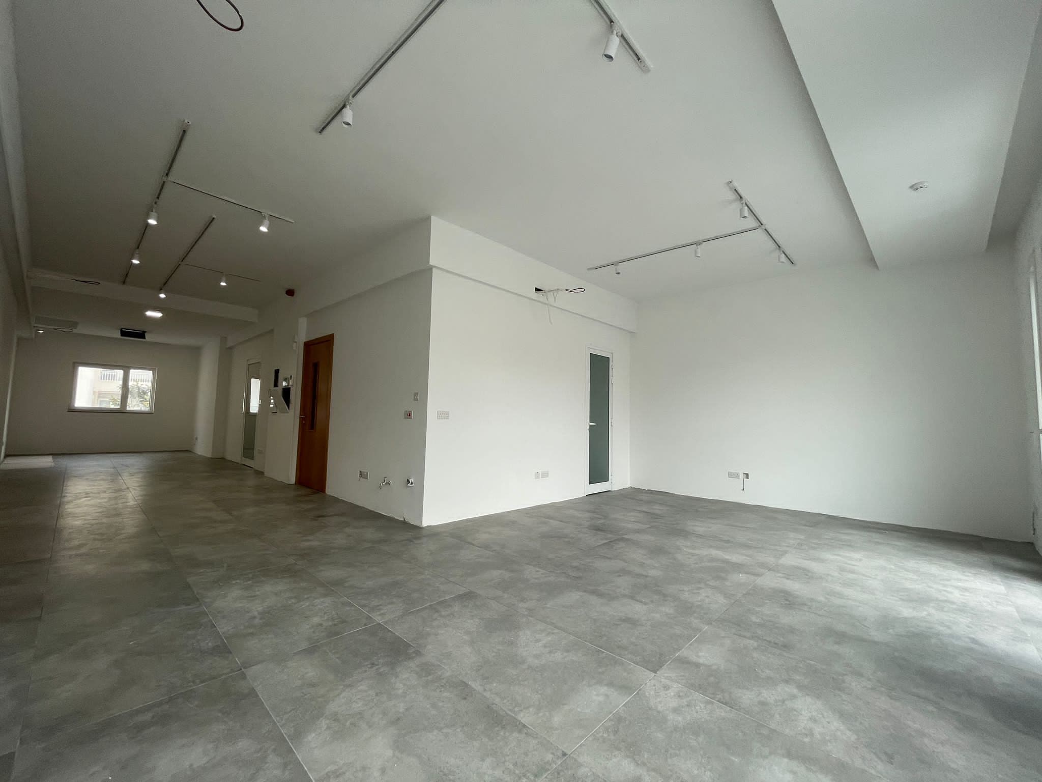 Office in Attard - thumbnail 3