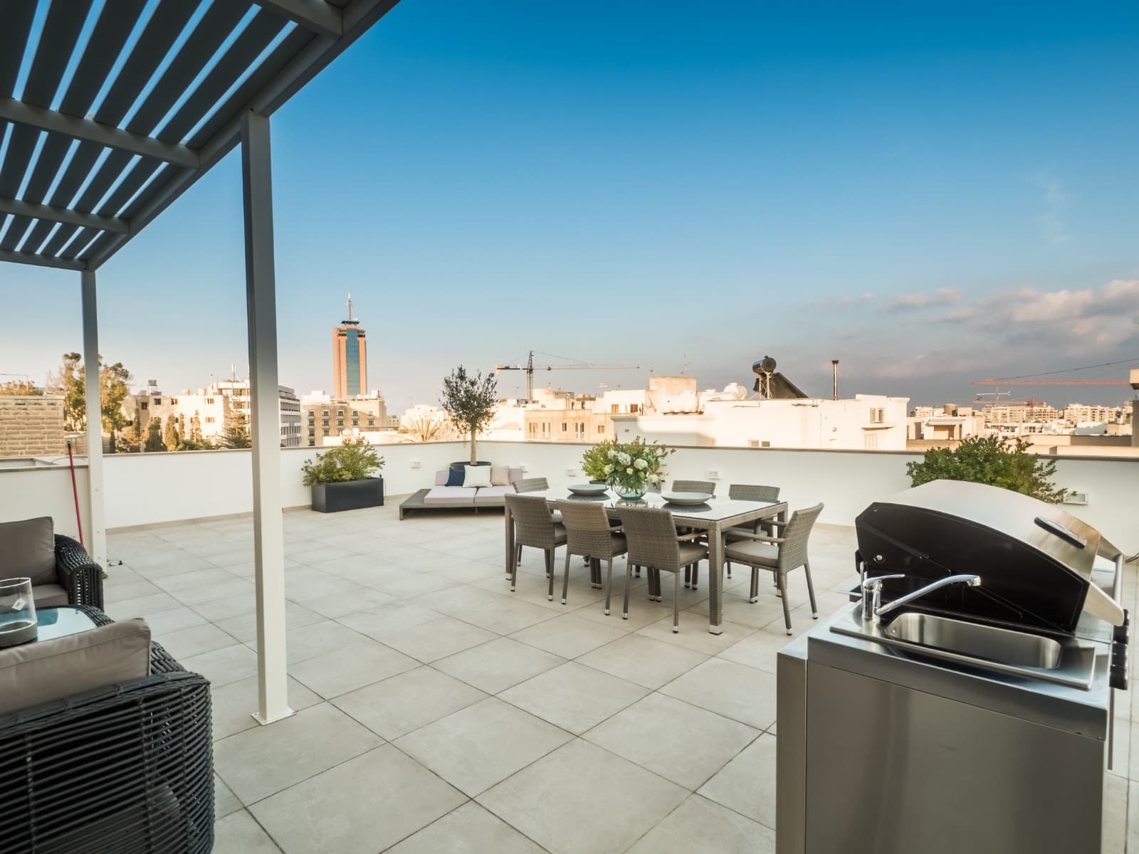 Penthouse in St. Julians - thumbnail 2