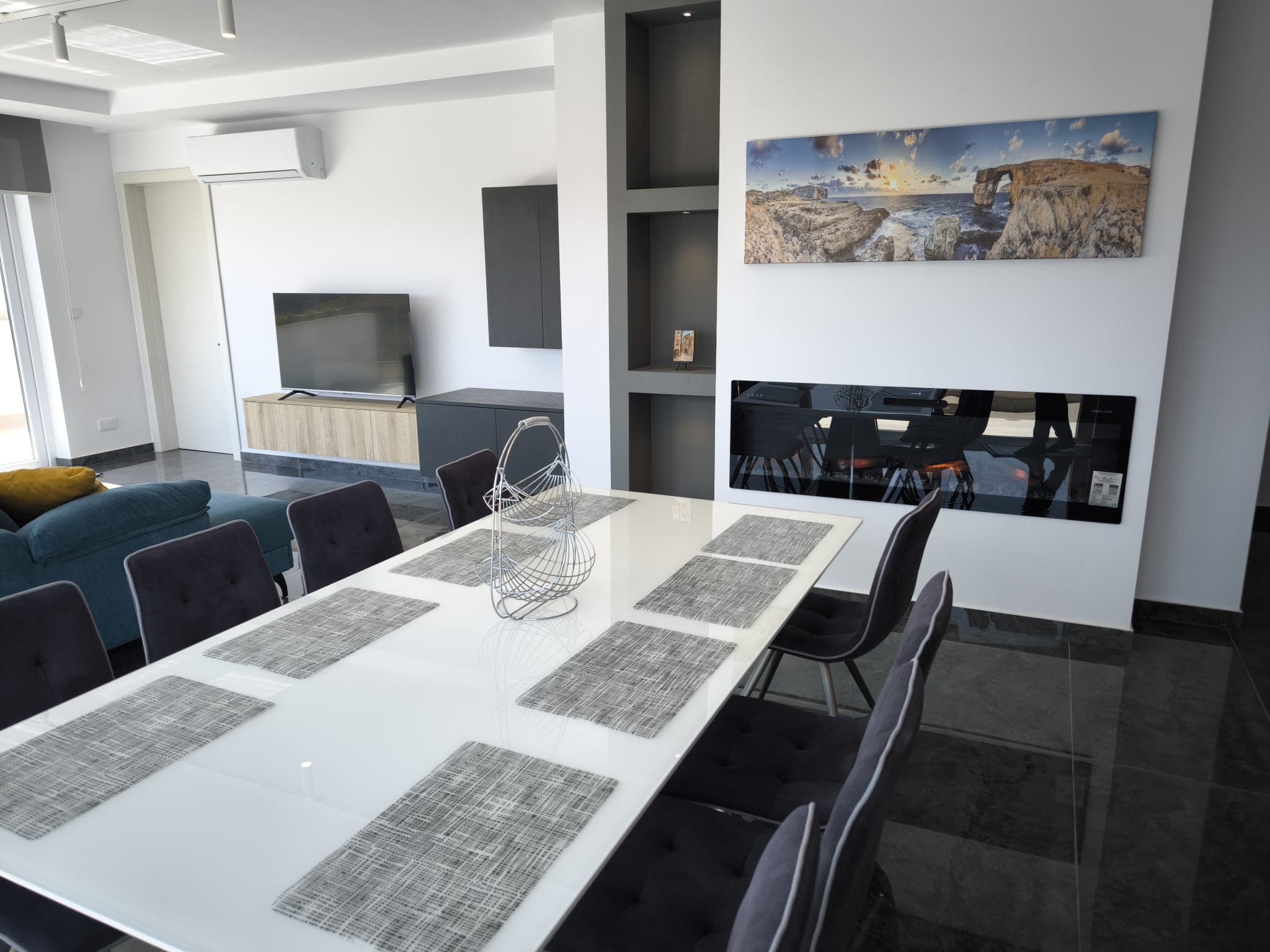 Three Bedroom Seaview Penthouse with Large Terrace in Mankata - thumbnail 4