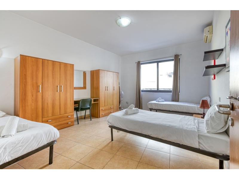 Two Bedroom Apartment with Private Balcony in St Julians - thumbnail 14
