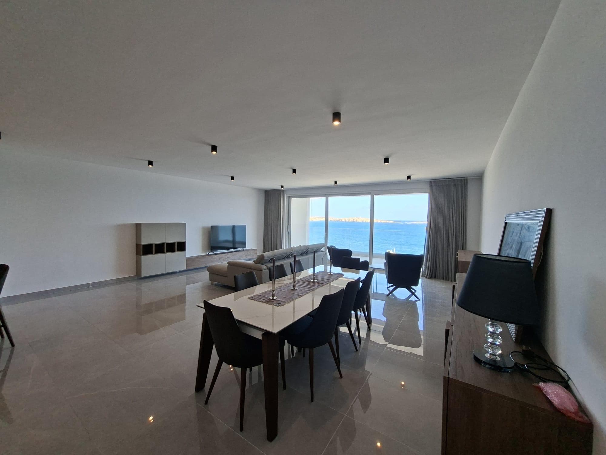 Two Bedroom Apartment with Seaview in Bugibba  - thumbnail 3