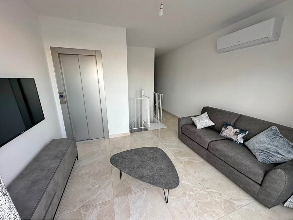 Penthouse in St. Julians - thumbnail 5