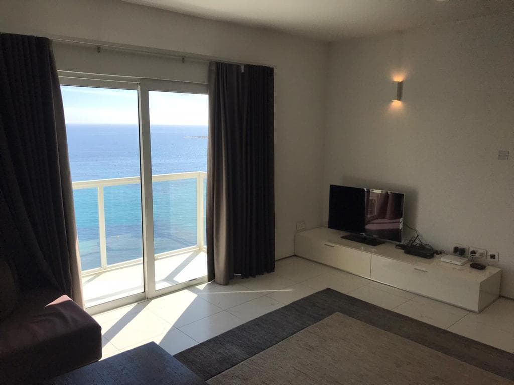 Apartment in St. Julians - thumbnail 2