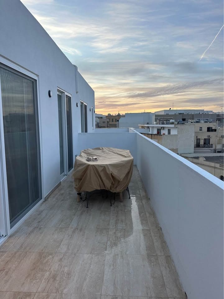 Penthouse in San Gwann - thumbnail 3