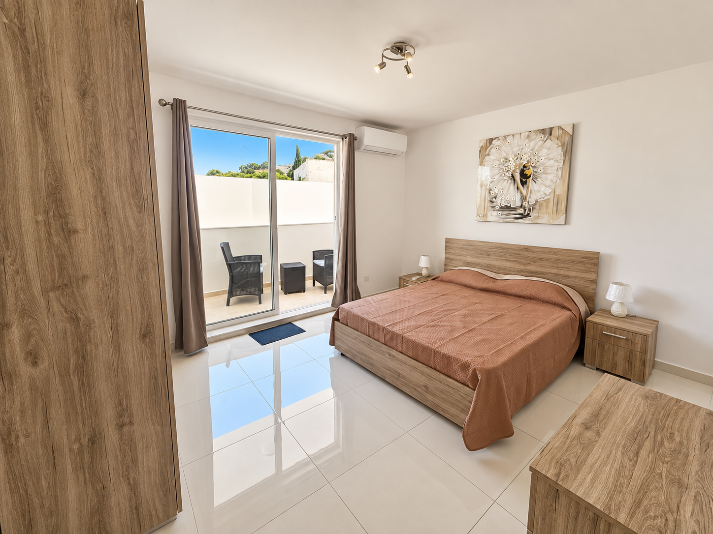 Three Bedroom Apartment with a Balcony in St. Pauls Bay - thumbnail 6