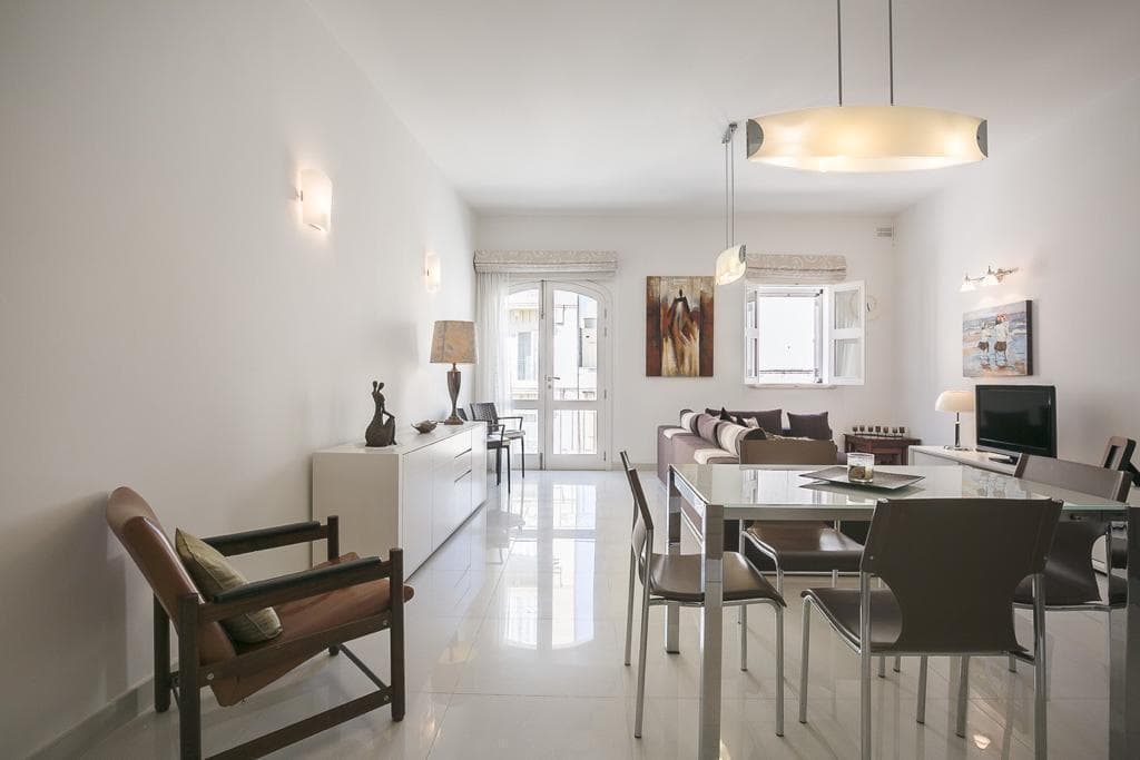 Apartment in Sliema - Photo 1 of 14