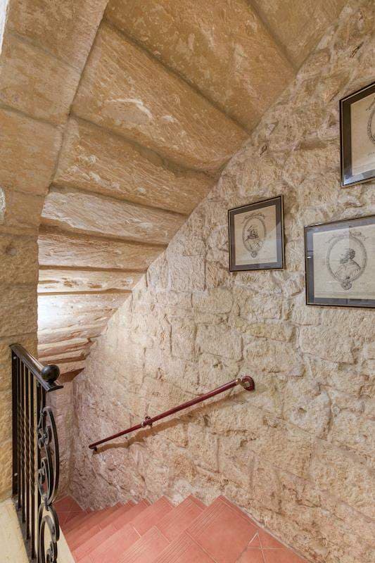 Townhouse in Valletta - thumbnail 12