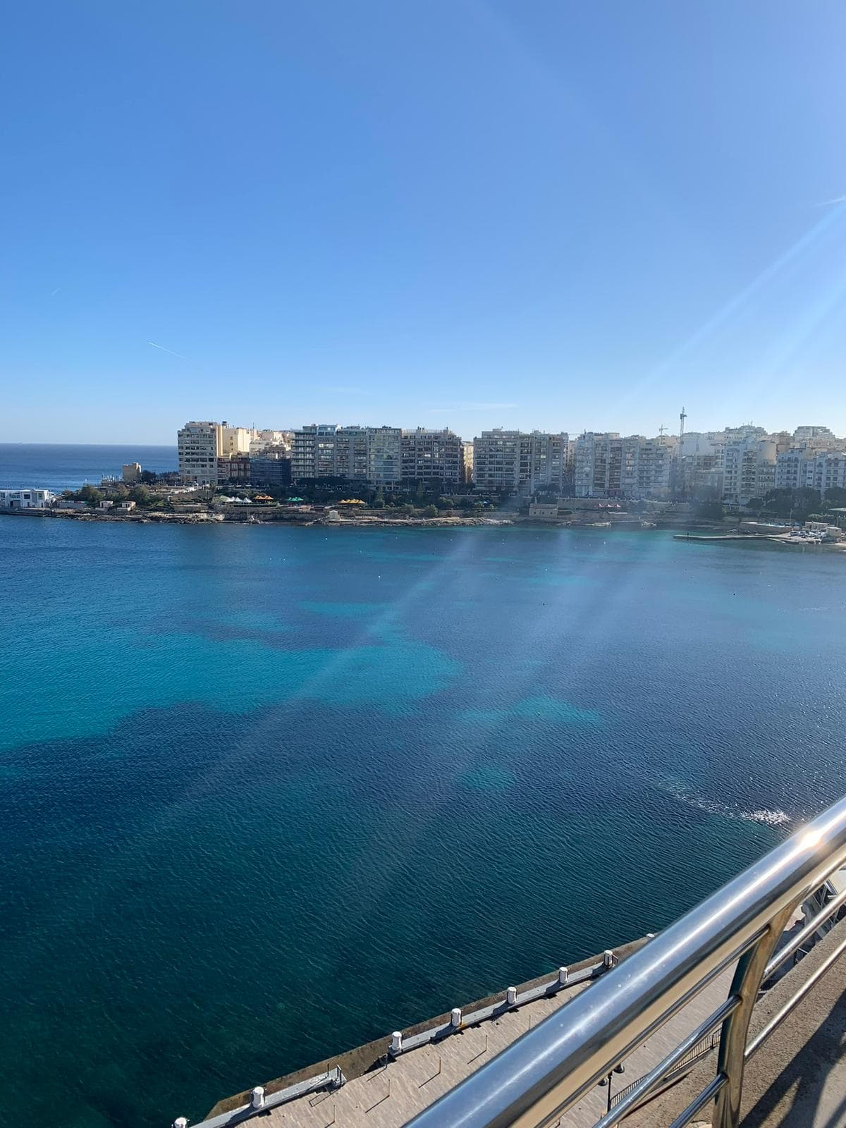 Two Bedroom Seafront Penthouse with a Large Terrace in St Julians  - thumbnail 7
