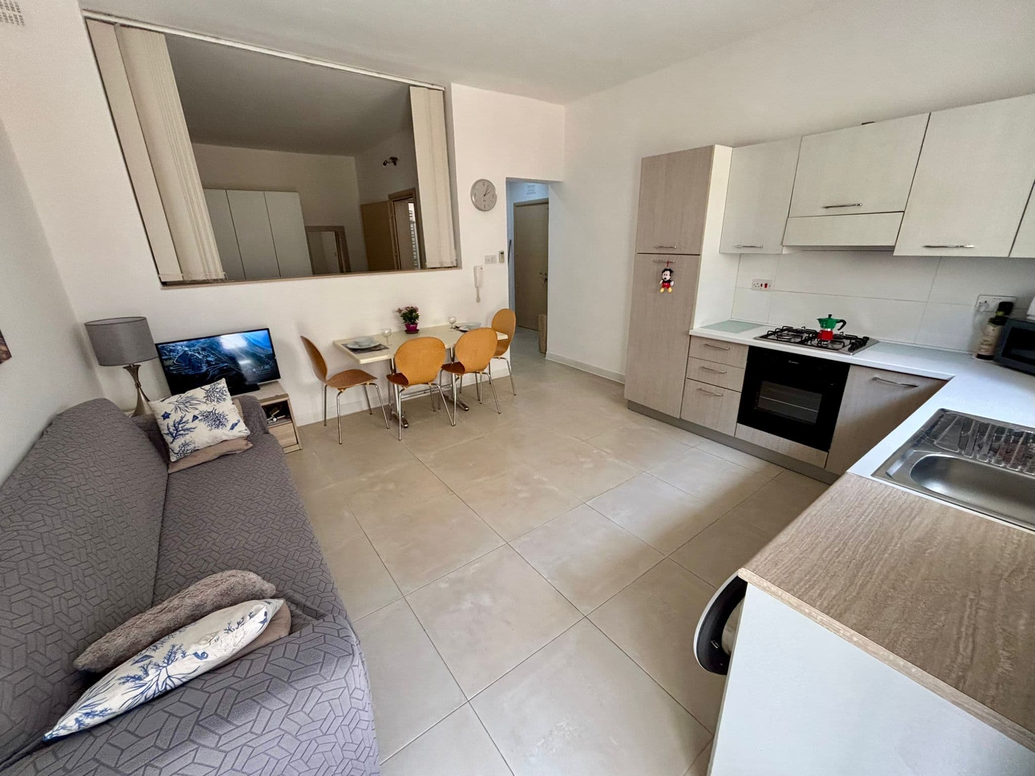One Double Bedroom Apartment with a Private Backyard in St Julians - thumbnail 4