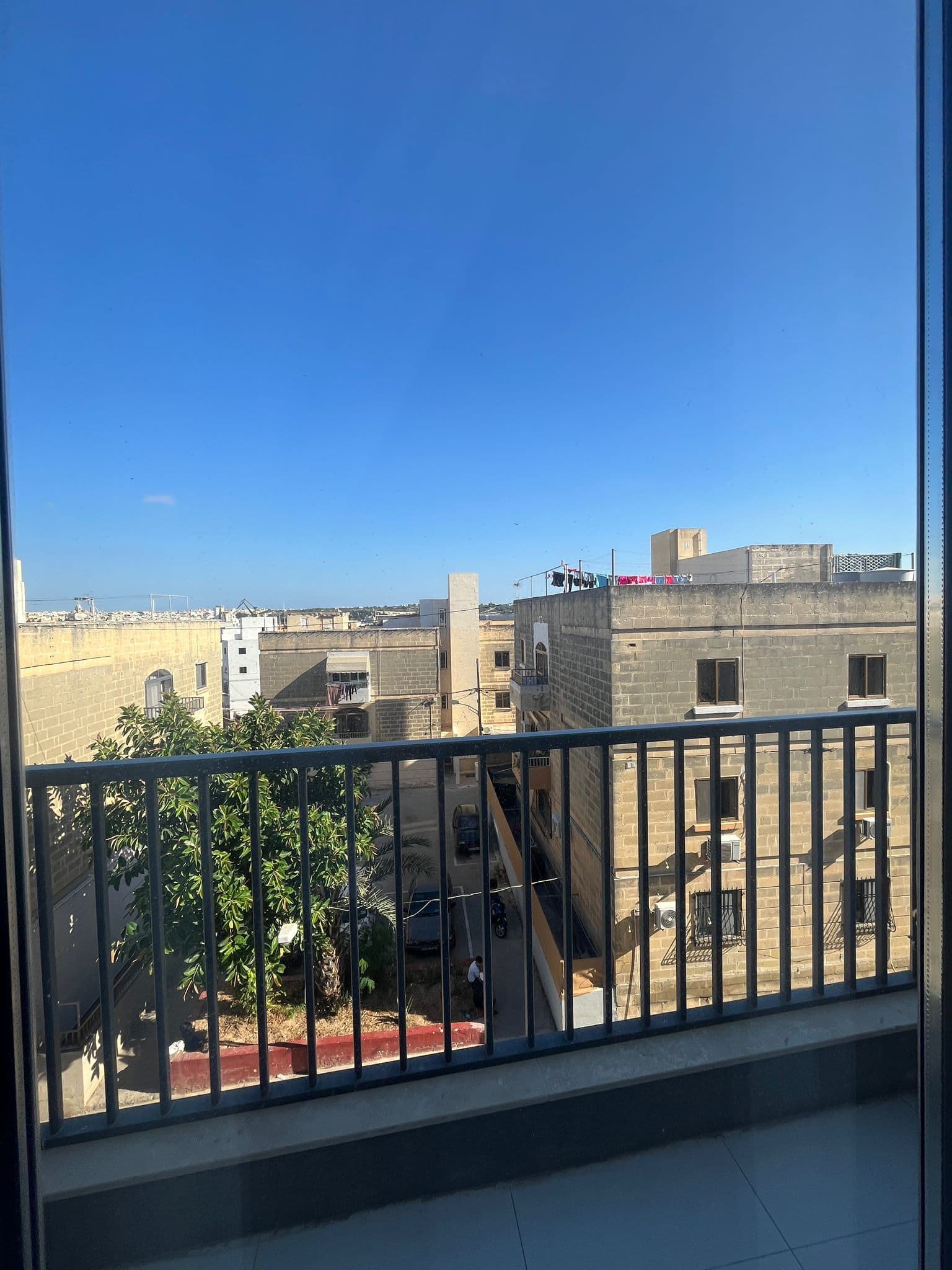 Two Bedroom Corner Penthouse with Large Terrace in Marsa - thumbnail 12