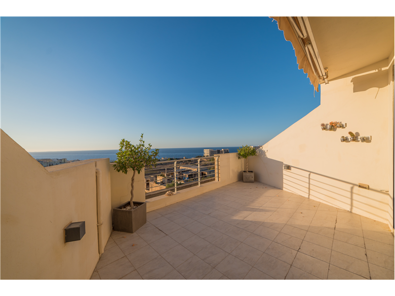 Penthouse in Zabbar - Photo 1 of 17