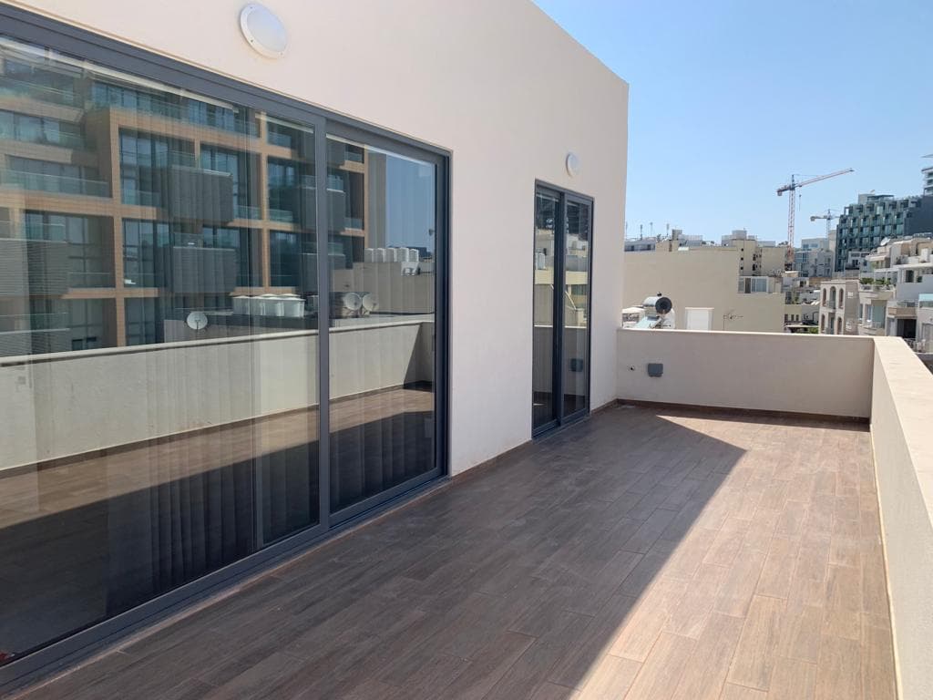 Penthouse in St. Julians - thumbnail 24