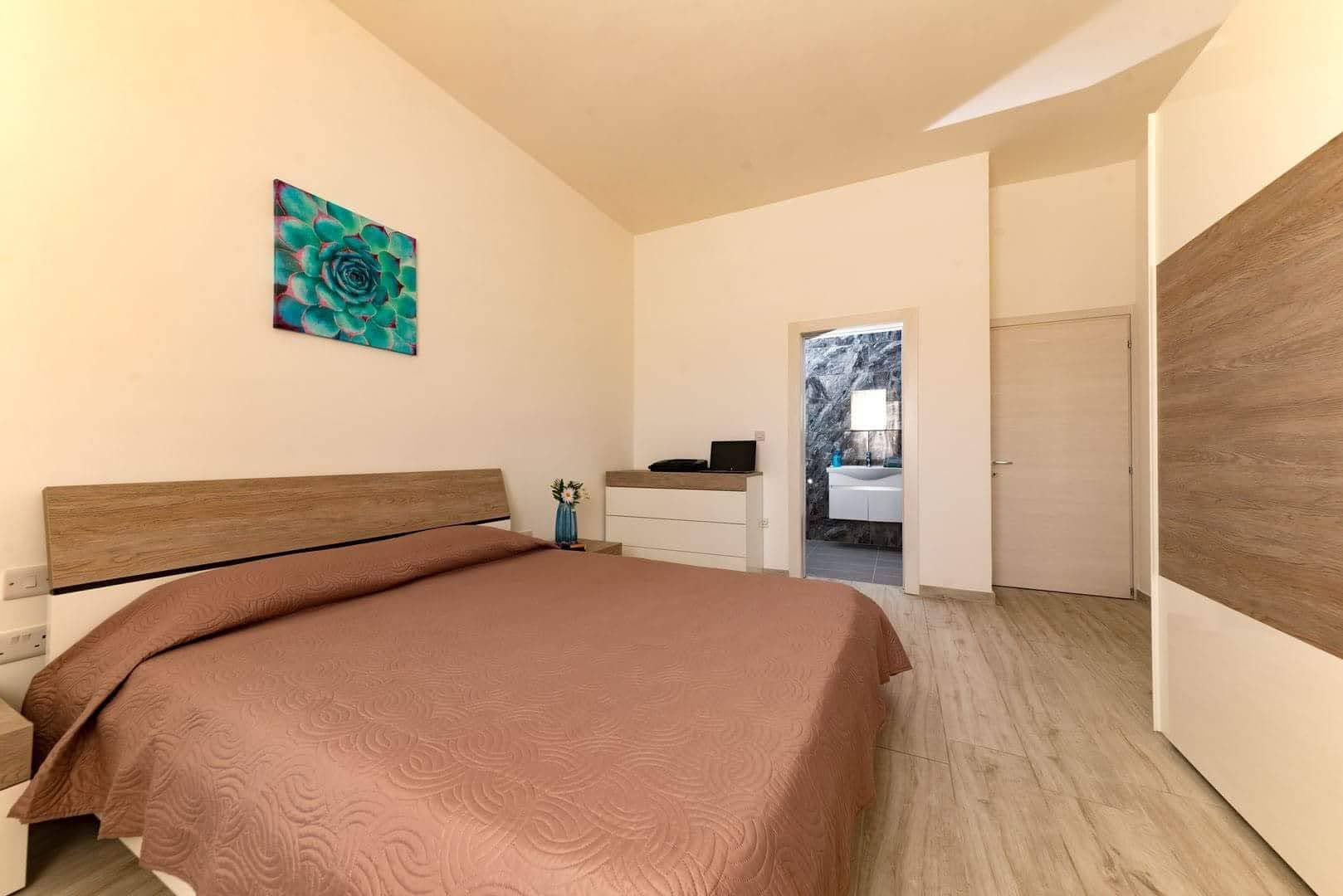 Three Bedroom Maisonette with Large Outdoor Area in Mellieha - thumbnail 7