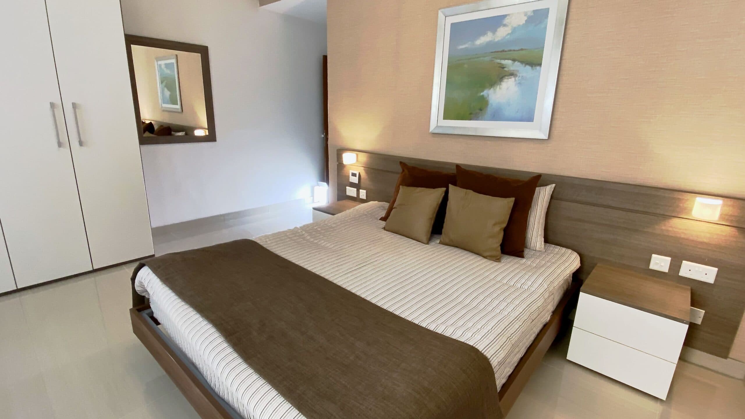 Apartment on the Sliema Seafront - thumbnail 8