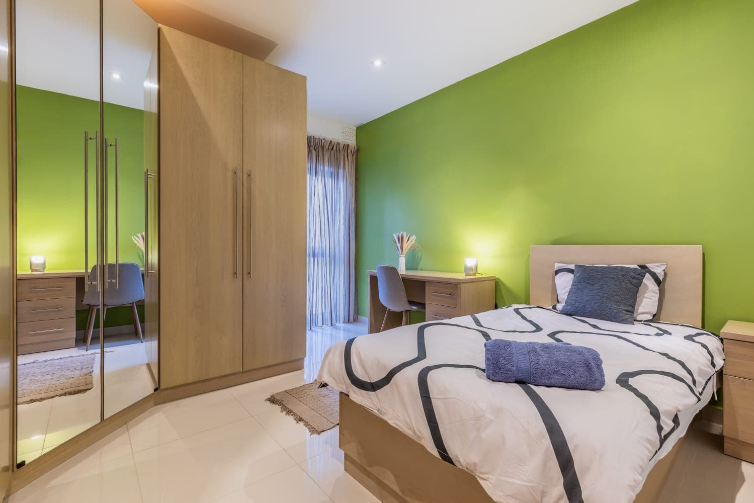 Three bedroom Apartment with Large Terrace and Seaview in Qawra - thumbnail 25