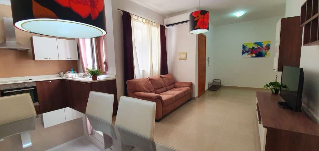 Apartment in Sliema - thumbnail 2
