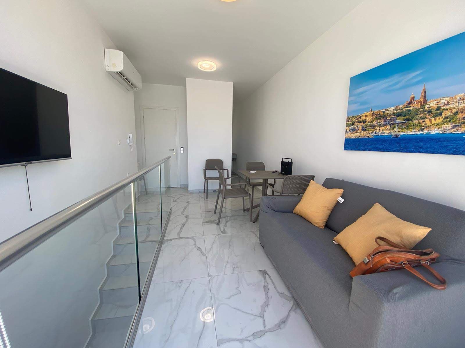 Penthouse in St. Pauls Bay - thumbnail 10