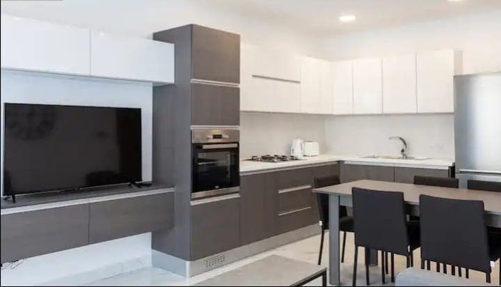 Penthouse in St Julians - thumbnail 9