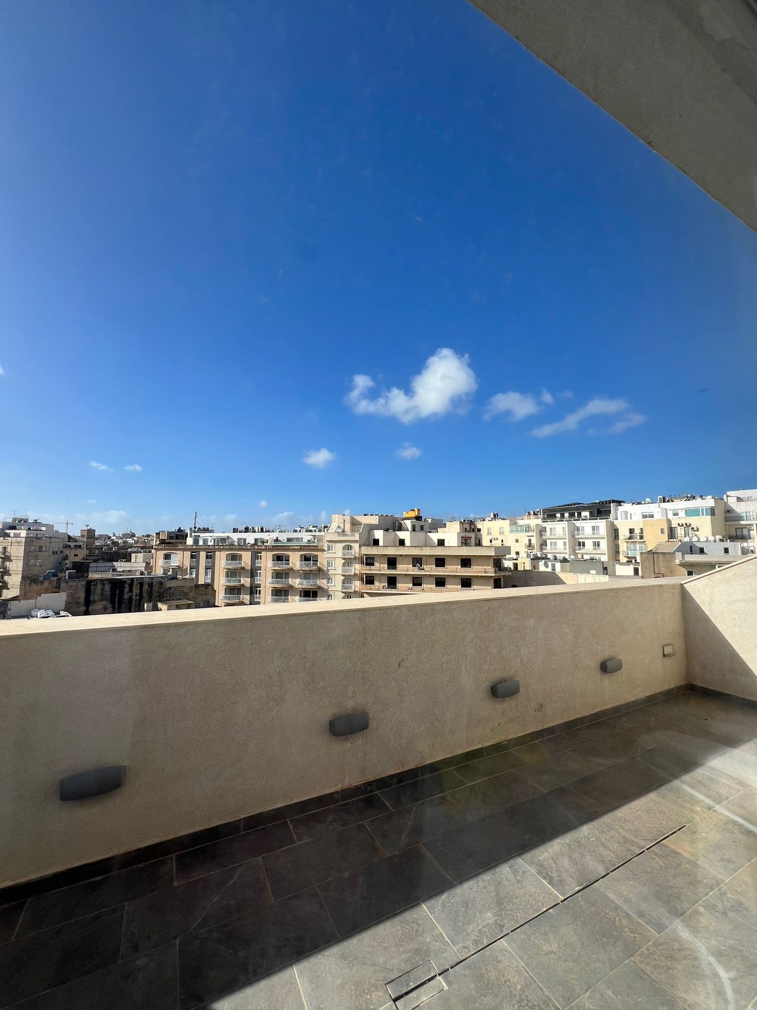 Penthouse in Sliema - thumbnail 2