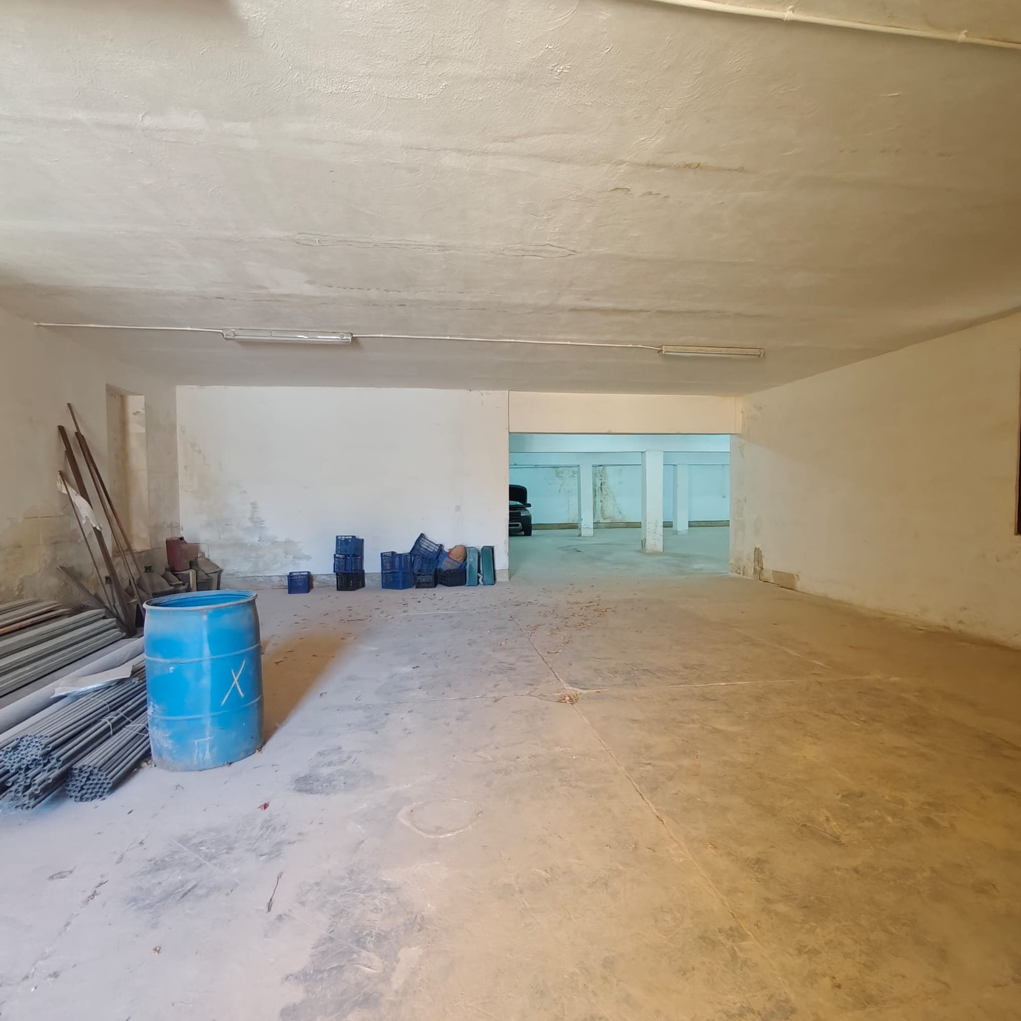 Garage in Iklin - Photo 1 of 2