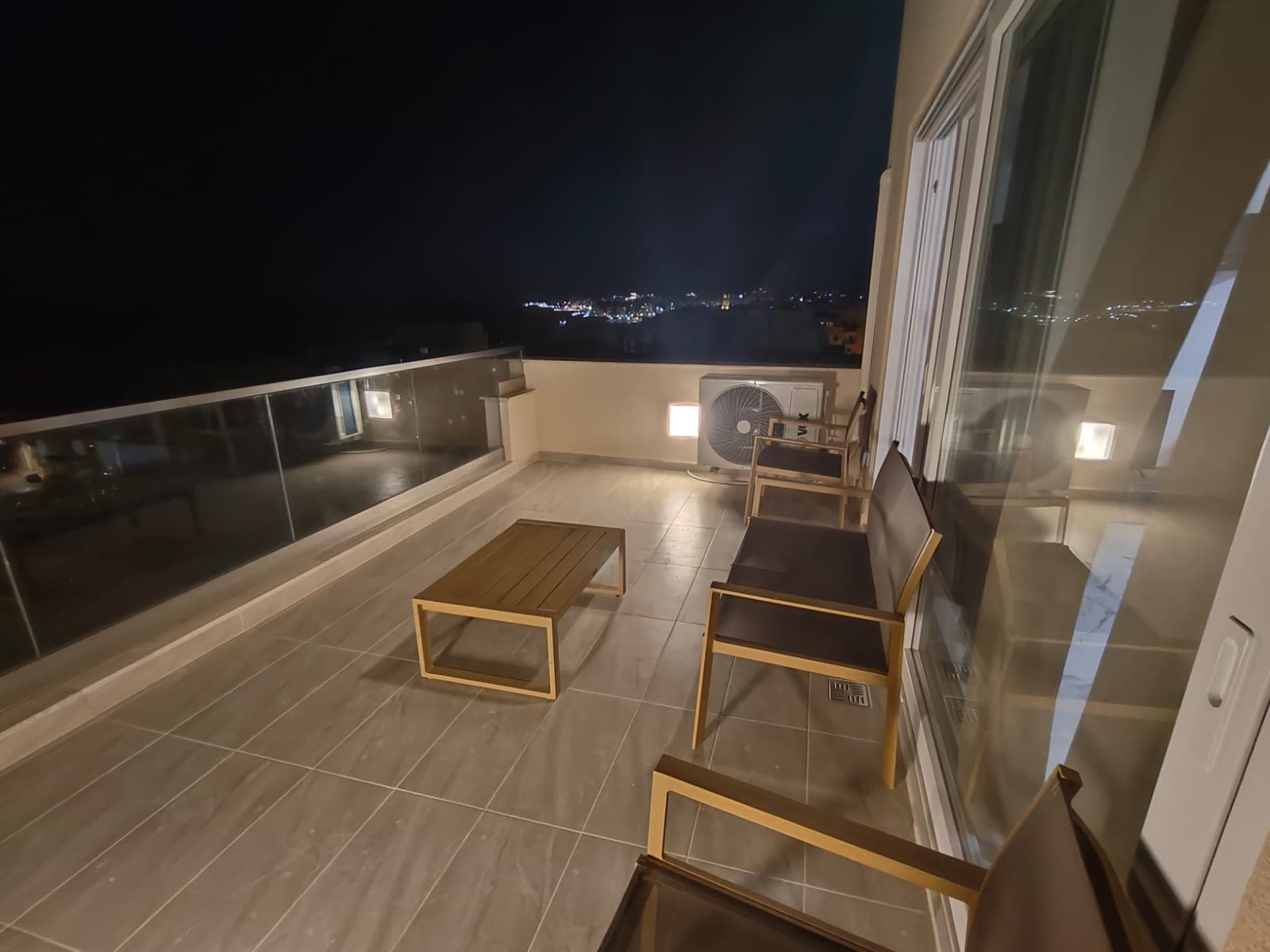Penthouse in St. Pauls Bay - thumbnail 12