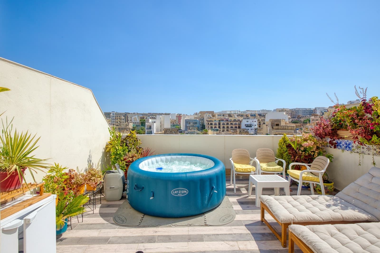 Penthouse in Msida - Photo 1 of 42