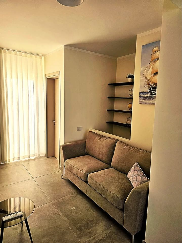 Penthouse in St. Julians - thumbnail 2