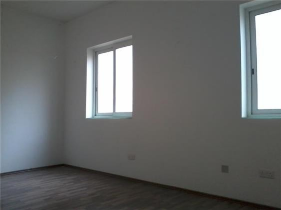 Office block in Fgura - thumbnail 3