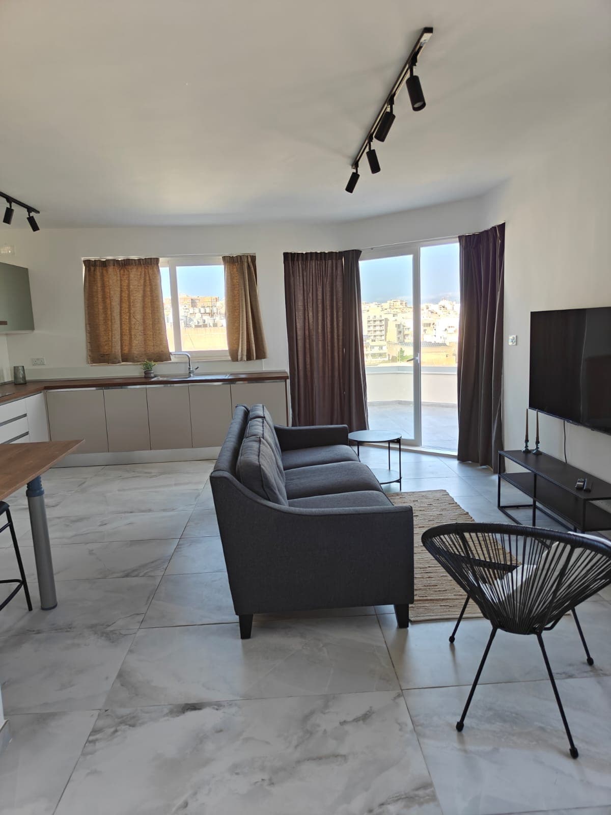 Penthouse in Gzira - thumbnail 2