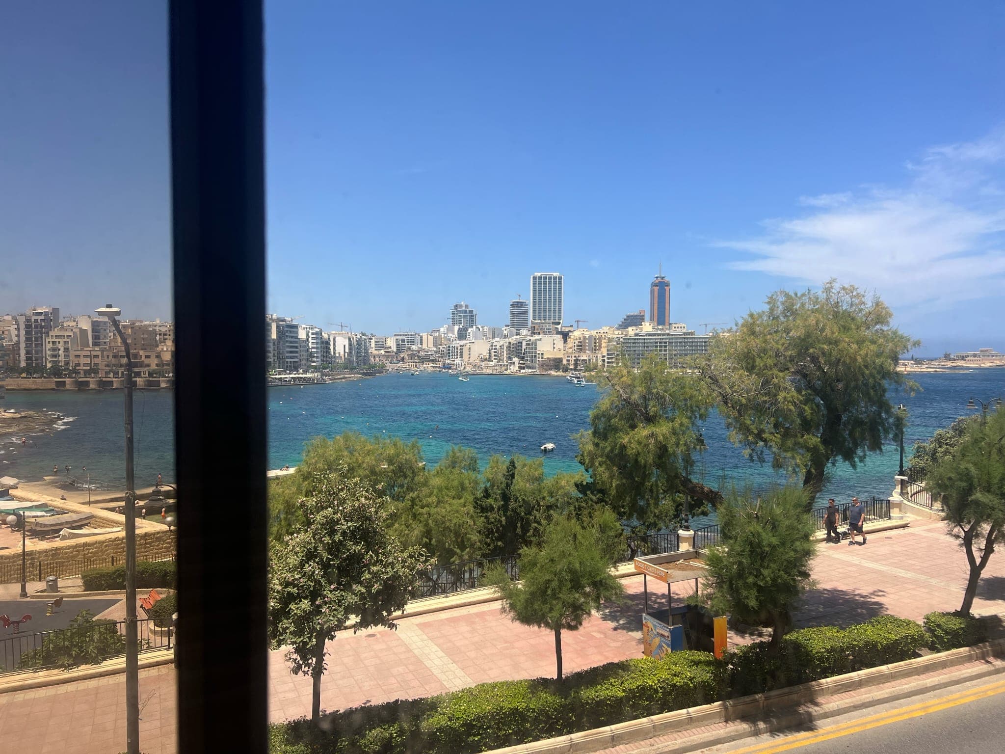 Apartment in Sliema Seafront - thumbnail 3