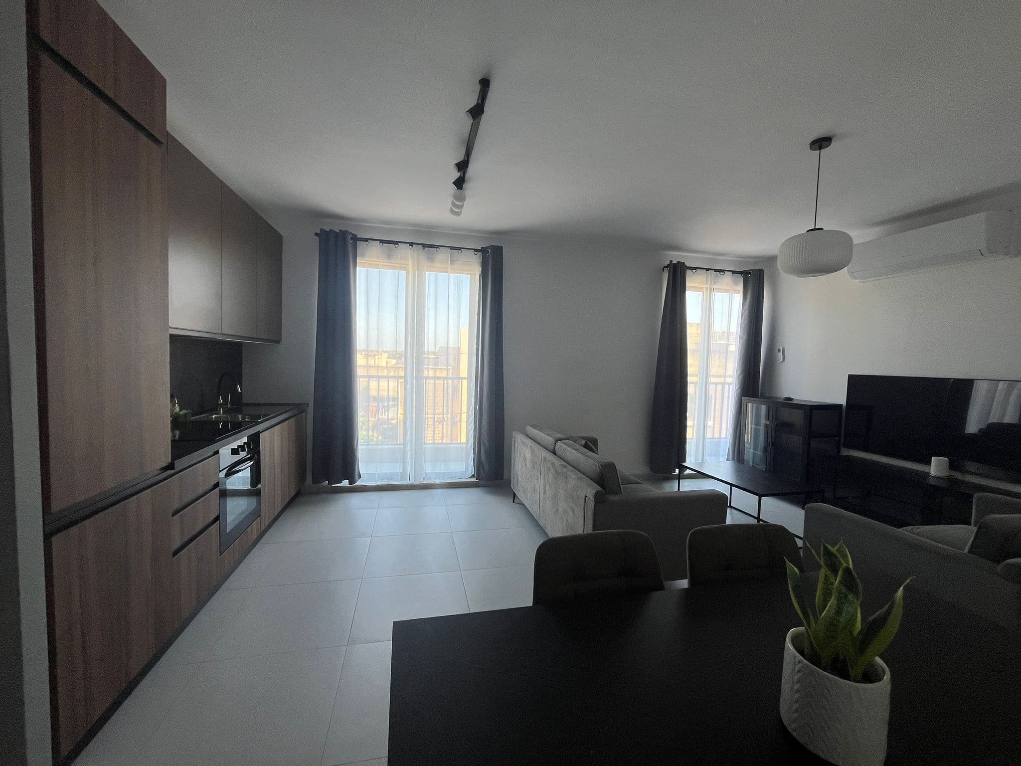 Two Bedroom Corner Penthouse with Large Terrace in Marsa - thumbnail 10