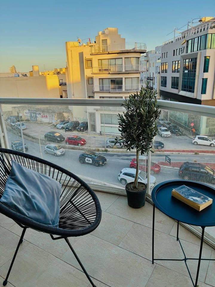 Apartment in Msida - Photo 1 of 13