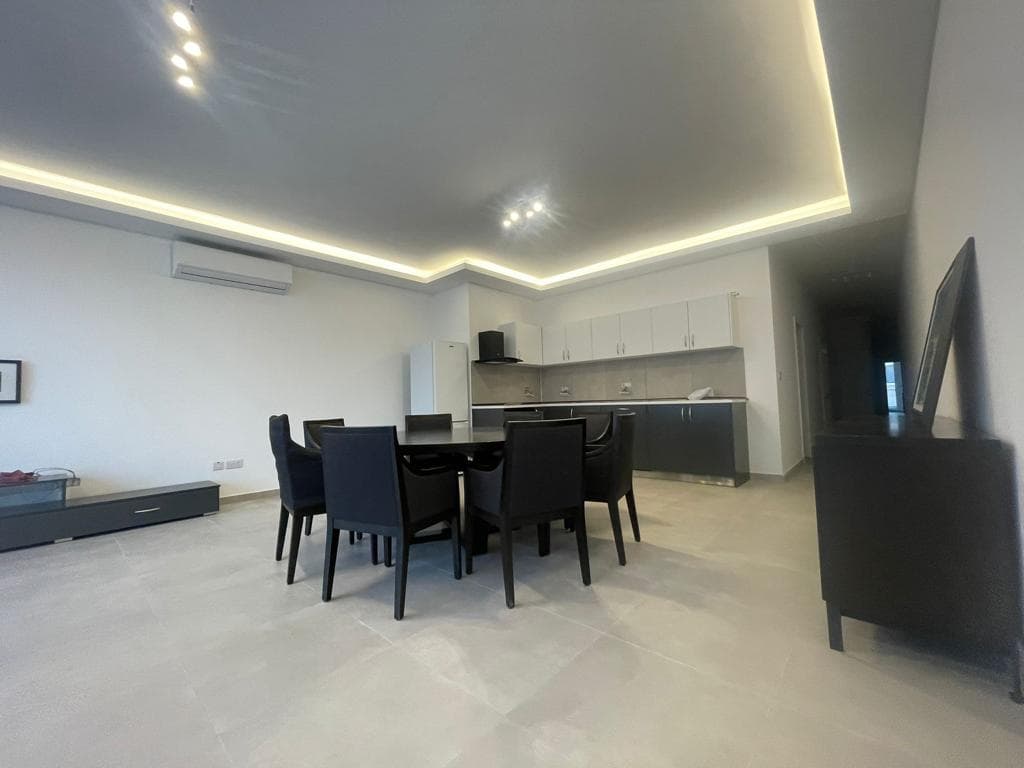 Apartment in Santa Venera - Photo 1 of 21