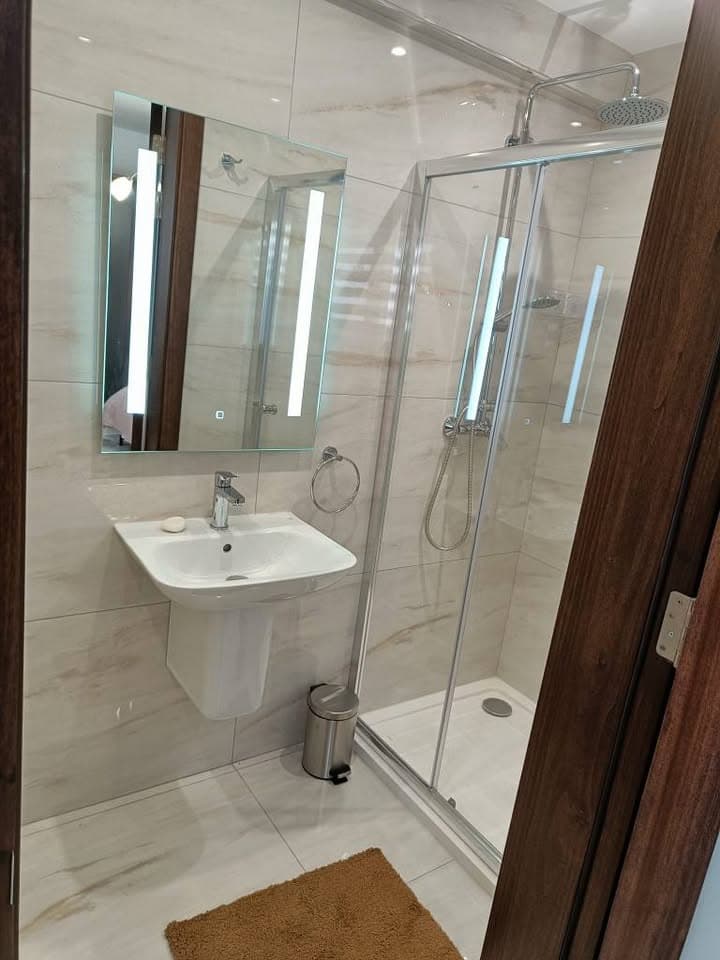 Two Bedroom Apartment with Large Outdoor Area in Swieqi - thumbnail 9