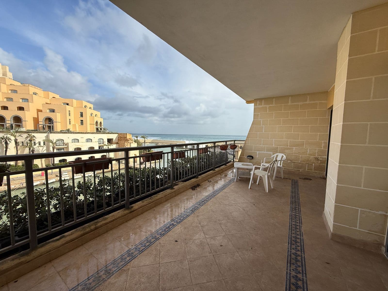 Apartment in Portomaso - thumbnail 19