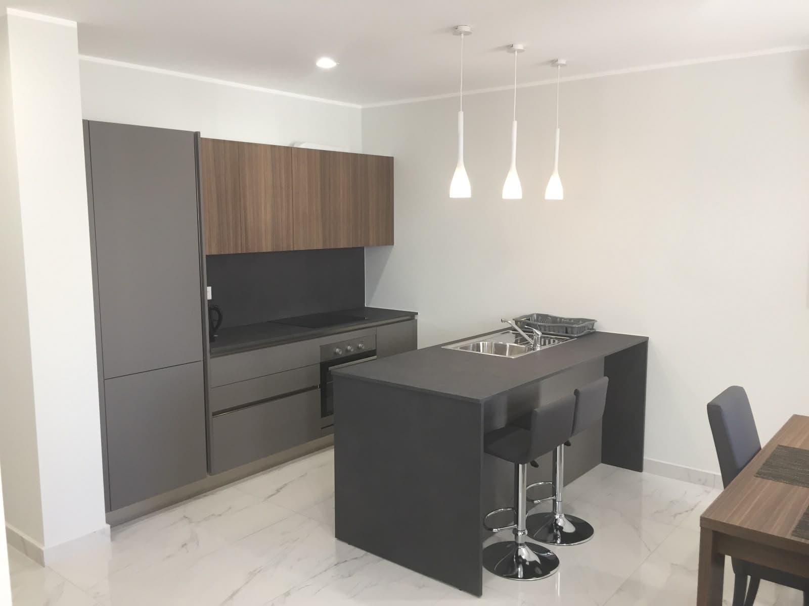 One Bedroom Apartment in Gzira - thumbnail 3