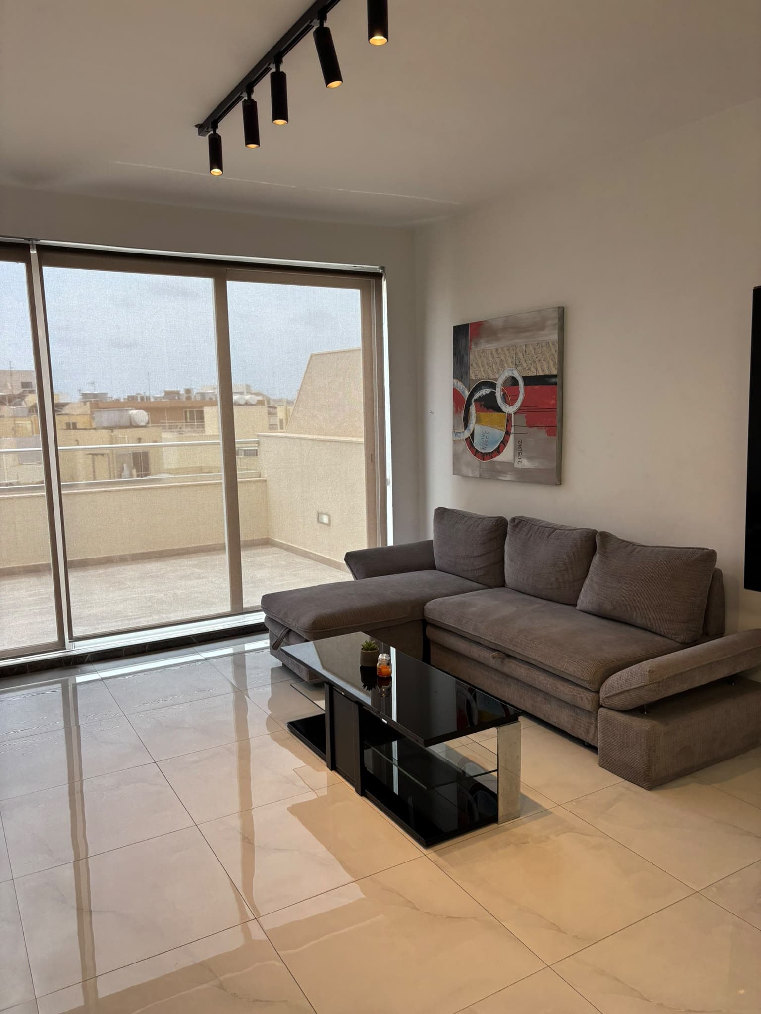 Penthouse in Santa Venera - Photo 1 of 15