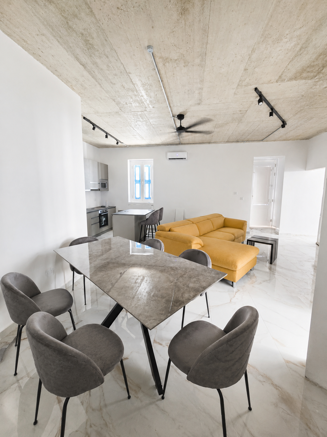 Apartment in Gzira - Photo 1 of 7