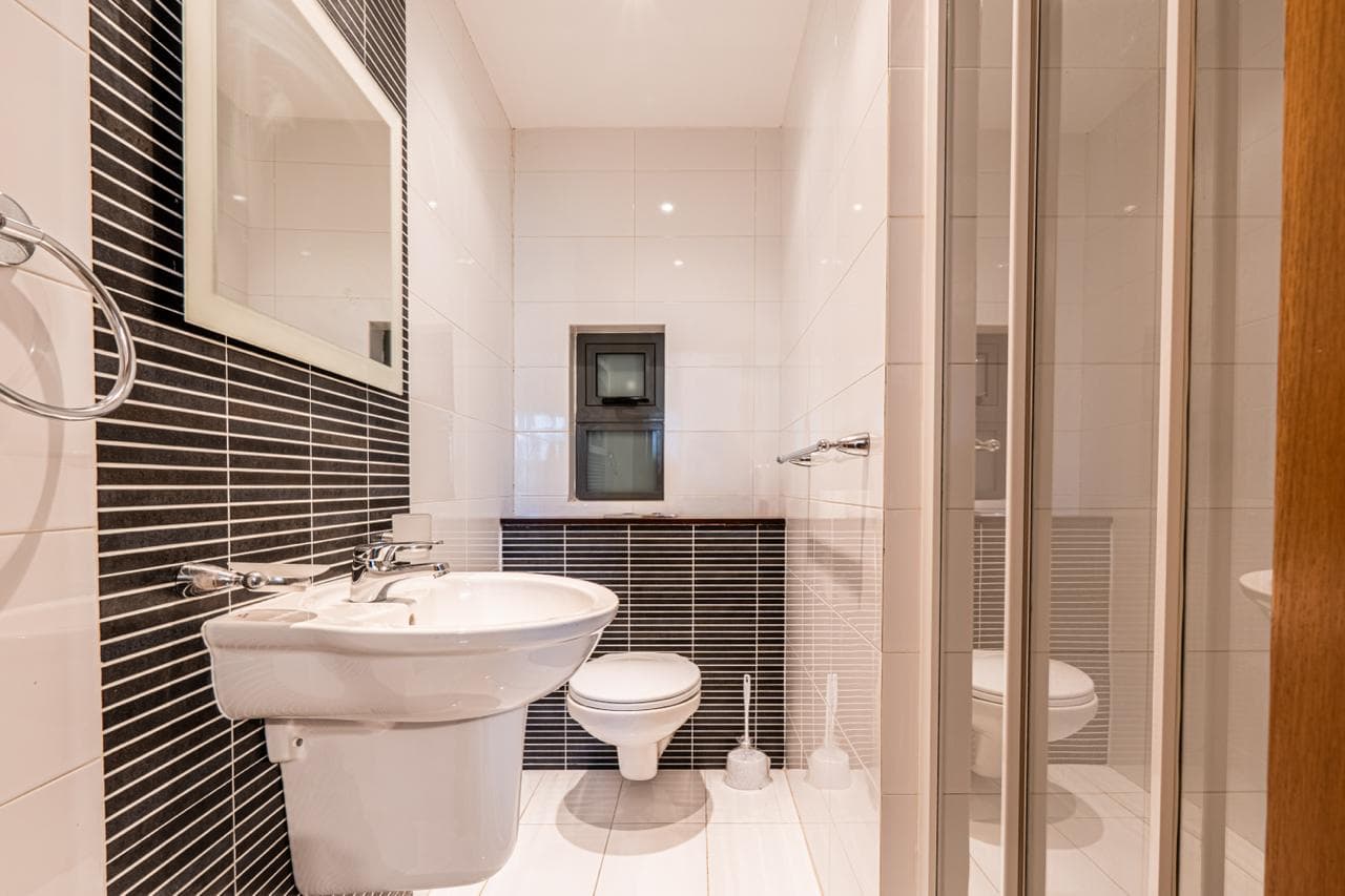 Three Bedroom Modern Apartment in Swieqi - thumbnail 15