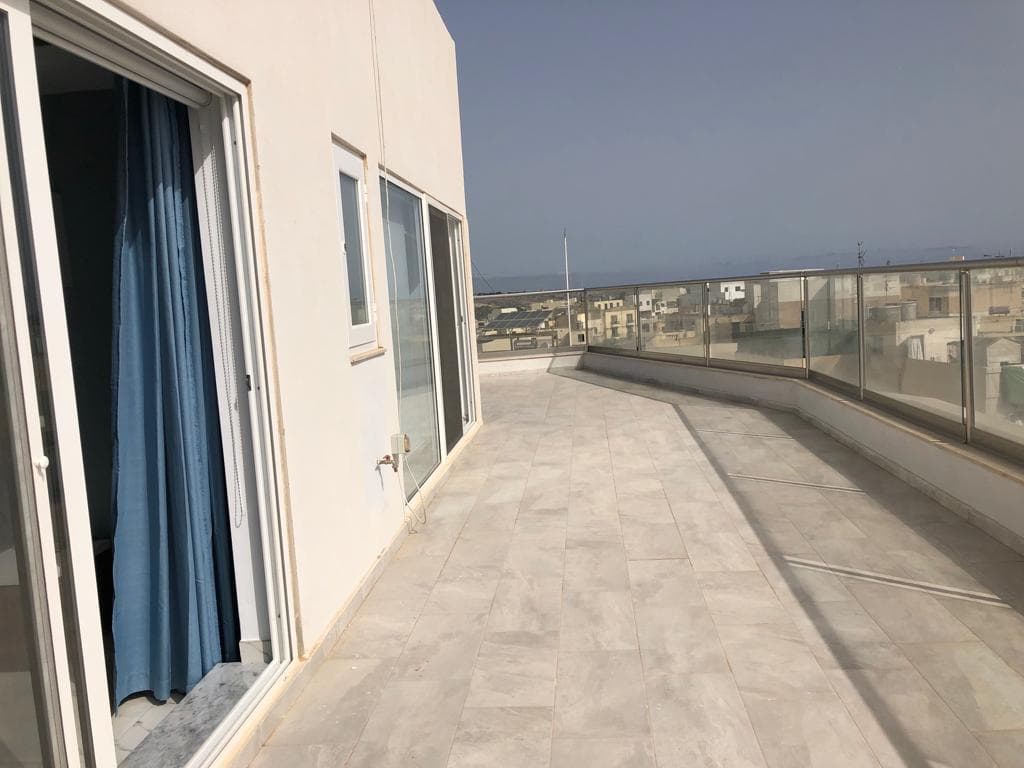 Penthouse in Mosta - thumbnail 2