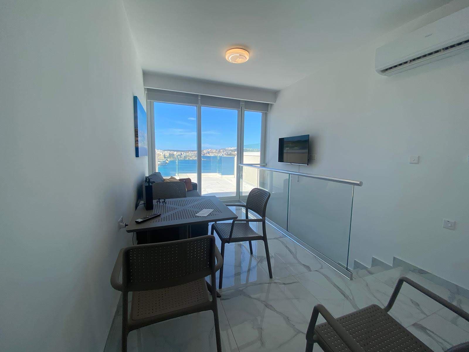 Penthouse in St. Pauls Bay - thumbnail 7