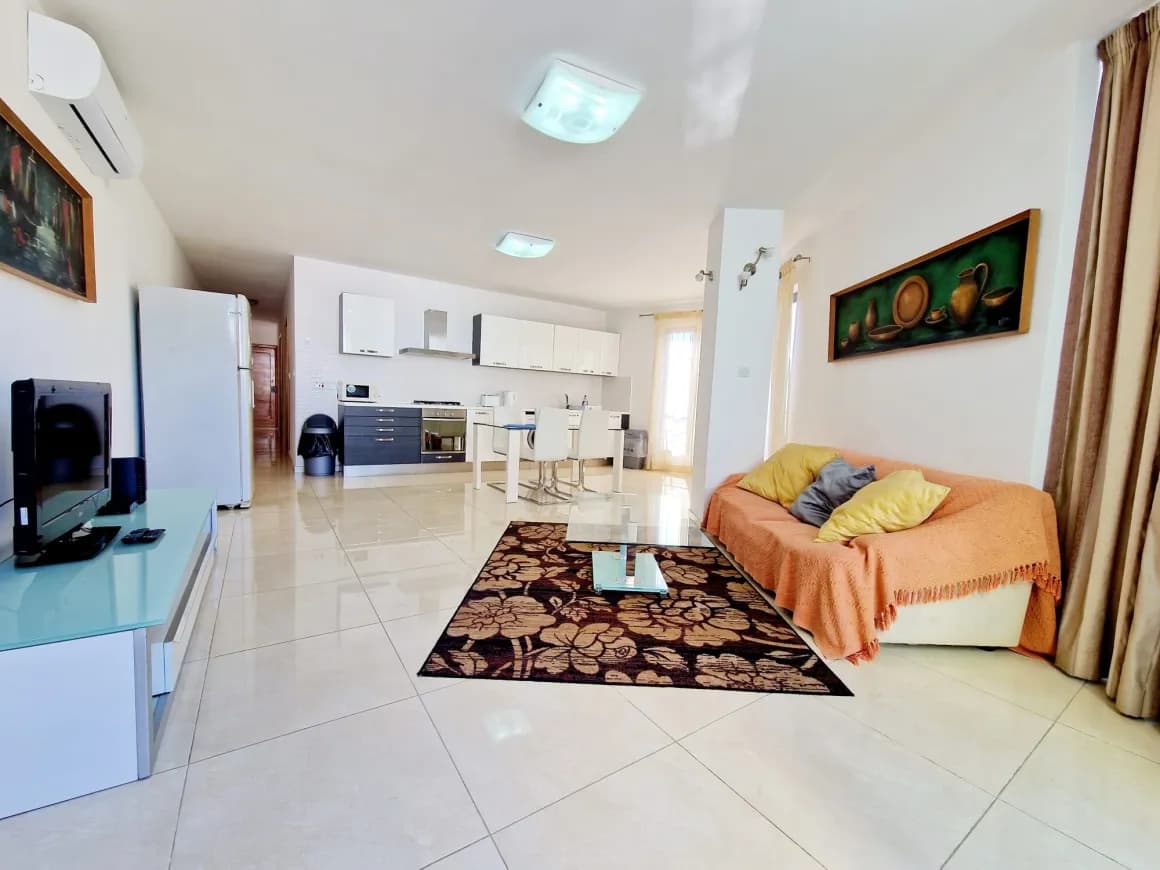 Two Bedroom Apartment with Balconies in Bugibba - thumbnail 4